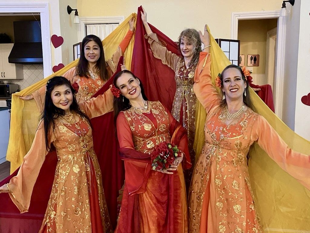 Dunyazade students red gold